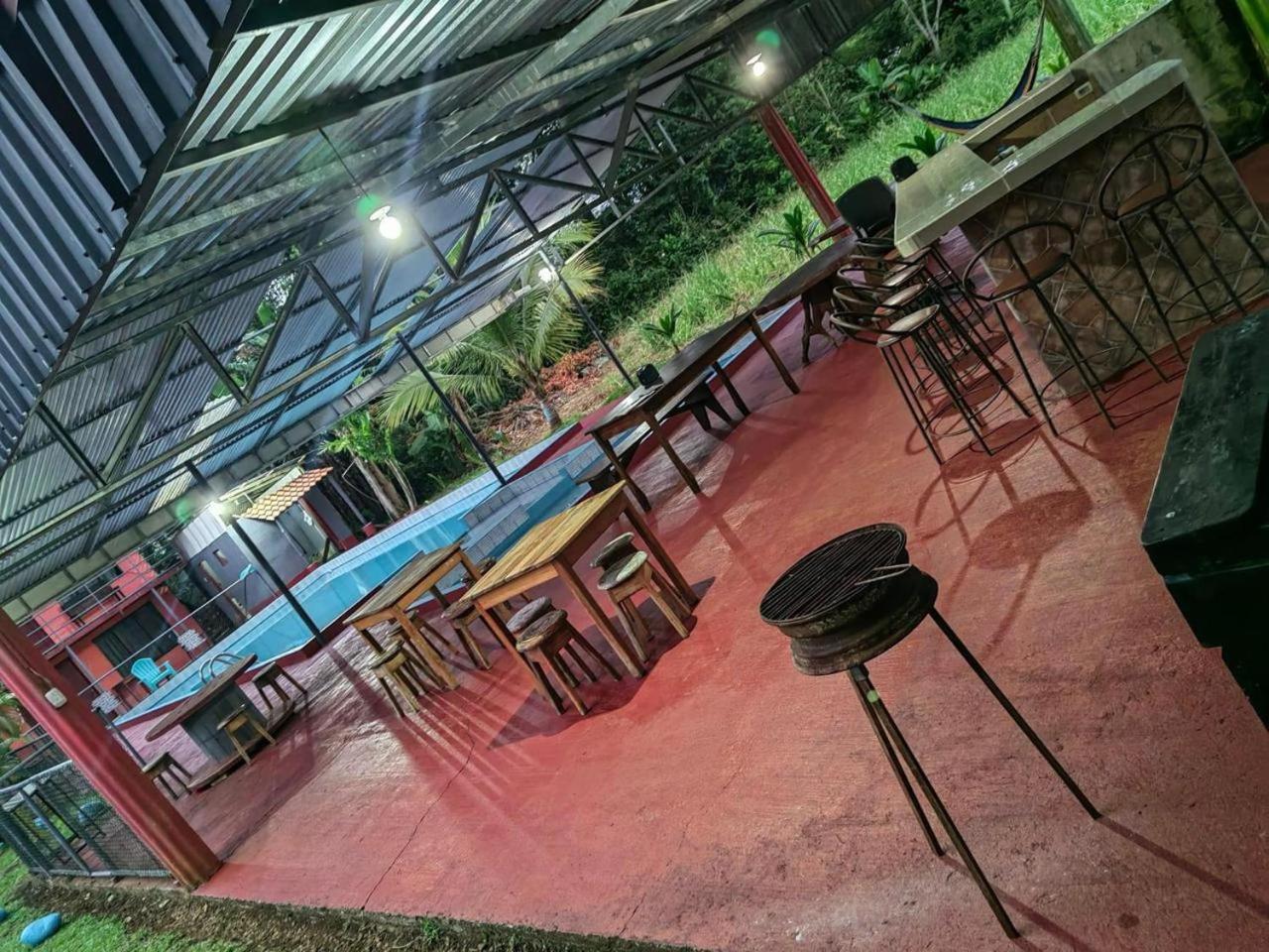 Cabinas El Botecito Muelle Bagian luar foto
